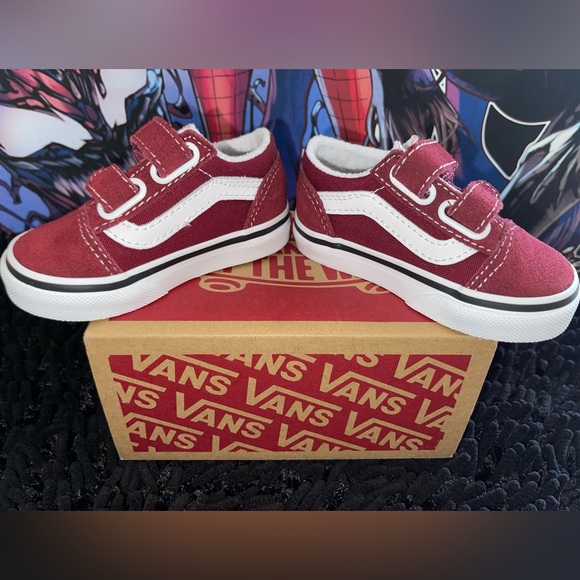 Vans - Picture 3 of 6